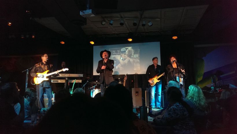 12557156_10206655372396861_1540116182_o